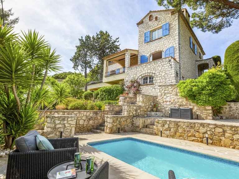 Villa for Sale in Vence, Vence, St. Paul Area 1