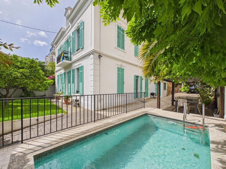 Villa for Sale in Cannes, Cannes Area 14