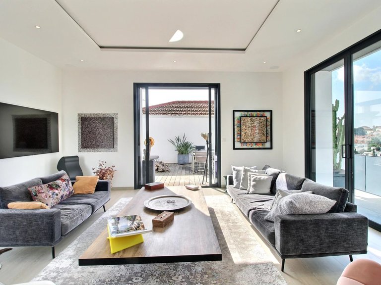 Villa for Sale in Cannes, Cannes Area 4