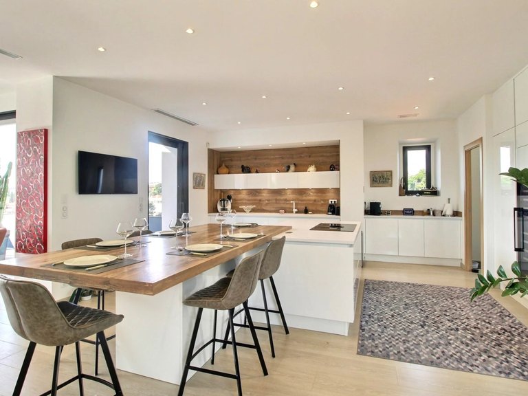 Villa for Sale in Cannes, Cannes Area 5