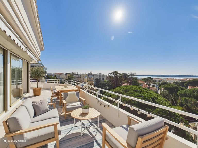 Apartment for Sale in Cannes, Cannes Area 1