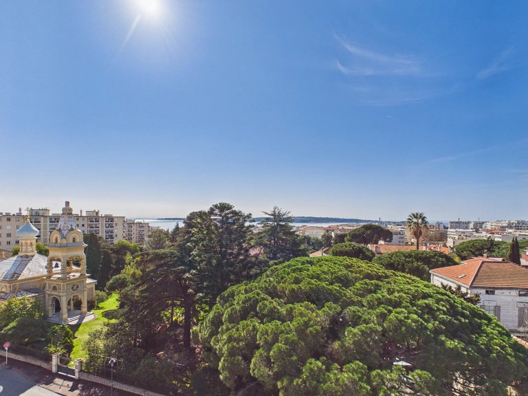 Apartment for Sale in Cannes, Cannes Area 6