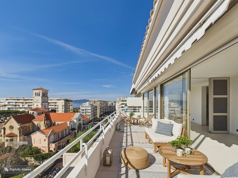 Apartment for Sale in Cannes, Cannes Area 8