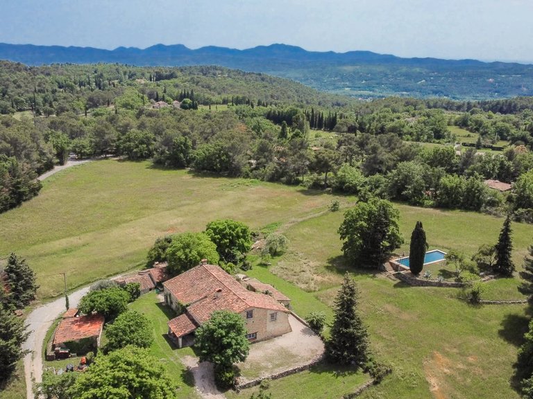 Villa for Sale in Tourrettes, Var Countryside (fayence, Lorgues, Cotignac) 1