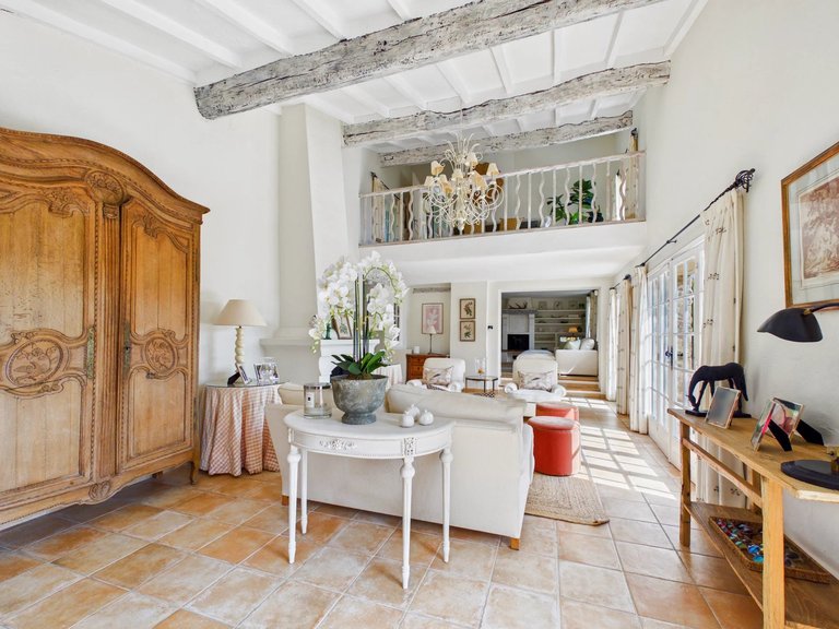 Villa for Sale in Tourrettes Sur Loup, Vence, St. Paul Area 4