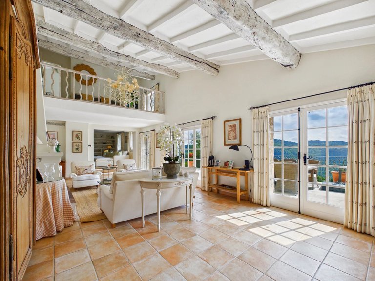 Villa for Sale in Tourrettes Sur Loup, Vence, St. Paul Area 5