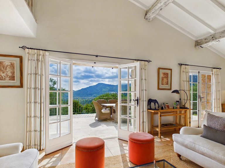 Villa for Sale in Tourrettes Sur Loup, Vence, St. Paul Area 7