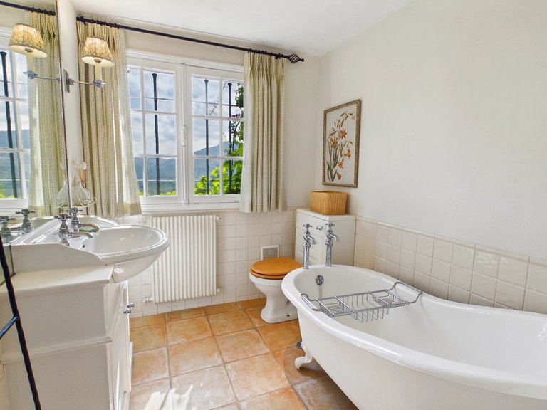Villa for Sale in Tourrettes Sur Loup, Vence, St. Paul Area 10