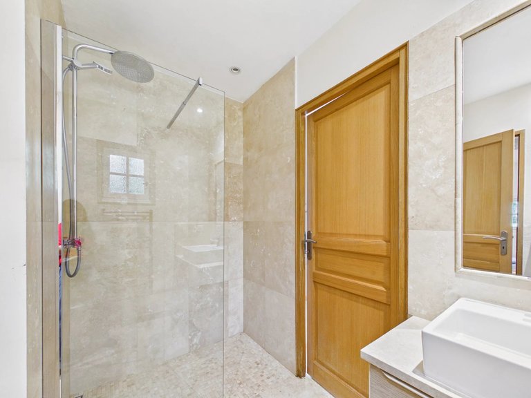 Villa for Sale in Tourrettes Sur Loup, Vence, St. Paul Area 20