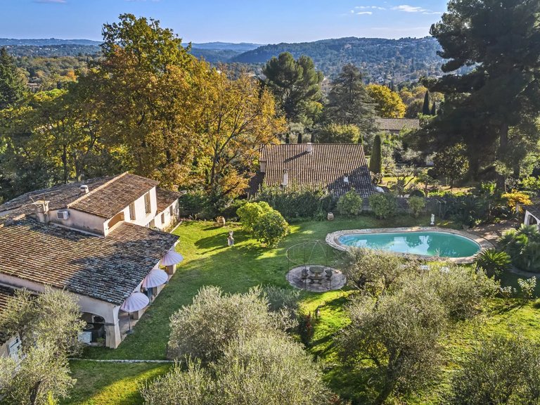 Villa for Sale in Speracedes, Mougins, Valbonne, Grasse Area 4