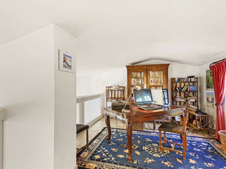 Villa for Sale in Speracedes, Mougins, Valbonne, Grasse Area 19