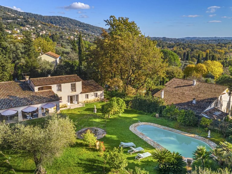 Villa for Sale in Speracedes, Mougins, Valbonne, Grasse Area 1