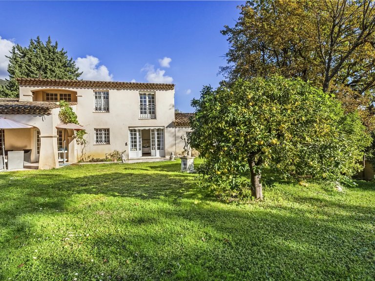 Villa for Sale in Speracedes, Mougins, Valbonne, Grasse Area 8