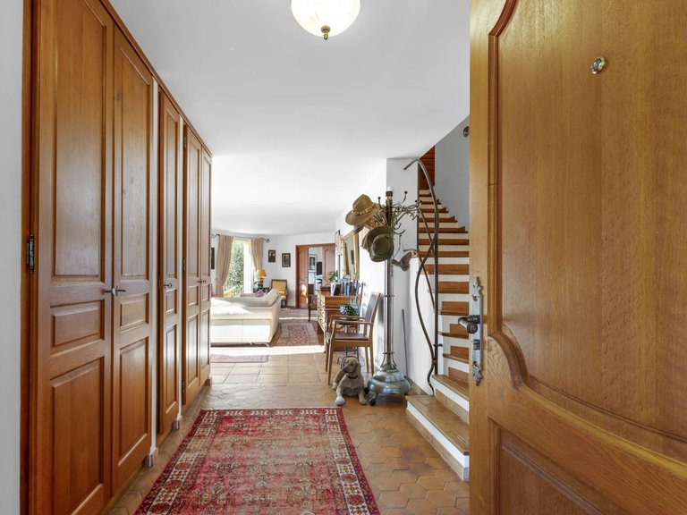 Villa for Sale in Cabris, Mougins, Valbonne, Grasse Area 13