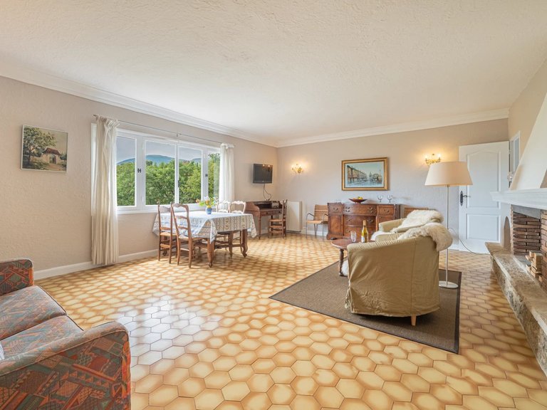 Villa for Sale in Vence, Vence, St. Paul Area 13