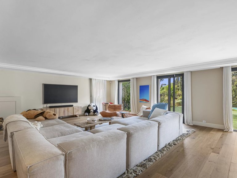 Villa for Sale in Mougins, Mougins, Valbonne, Grasse Area 17