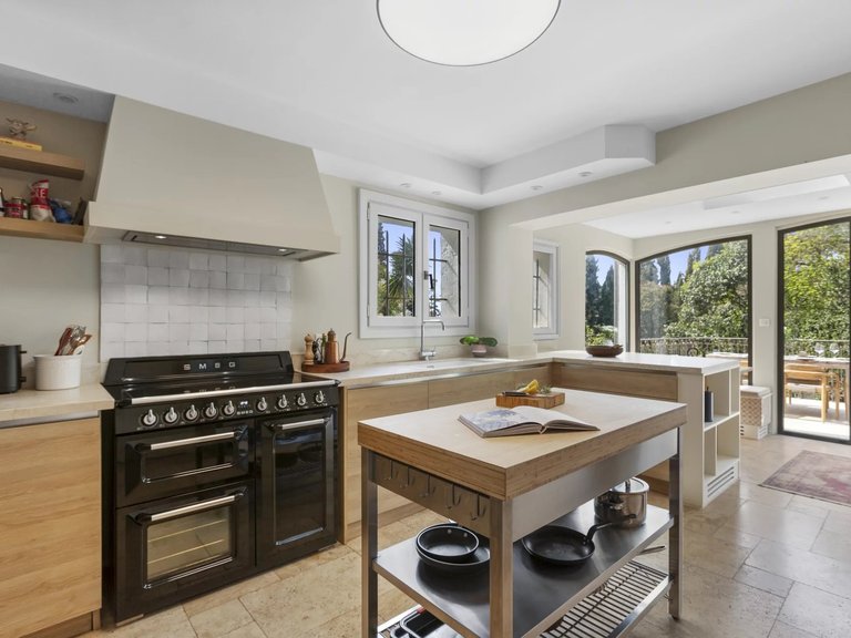 Villa for Sale in Mougins, Mougins, Valbonne, Grasse Area 7