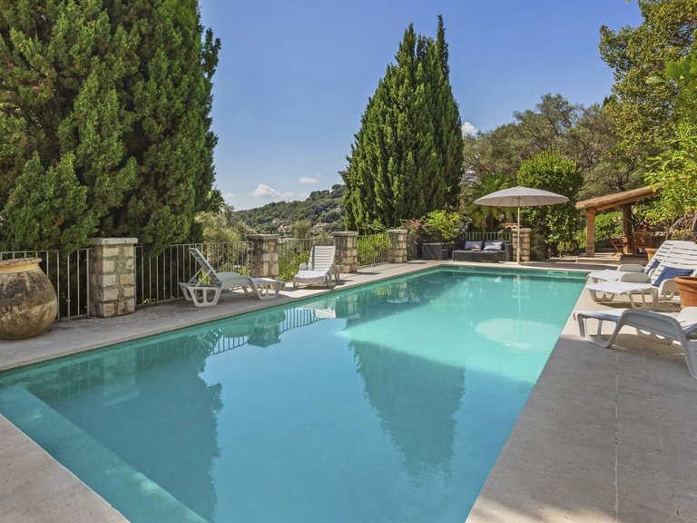 Villa for Sale in St Paul, Vence, St. Paul Area 14