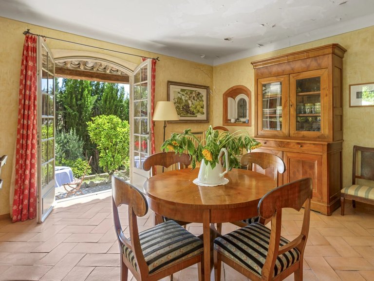 Villa for Sale in St Paul, Vence, St. Paul Area 7