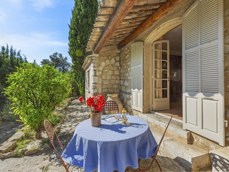 Villa for Sale in St Paul, Vence, St. Paul Area 8