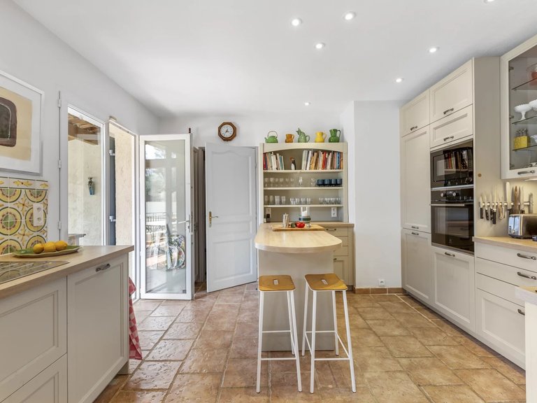 Villa for Sale in Montauroux, Var Countryside (fayence, Lorgues, Cotignac) 9