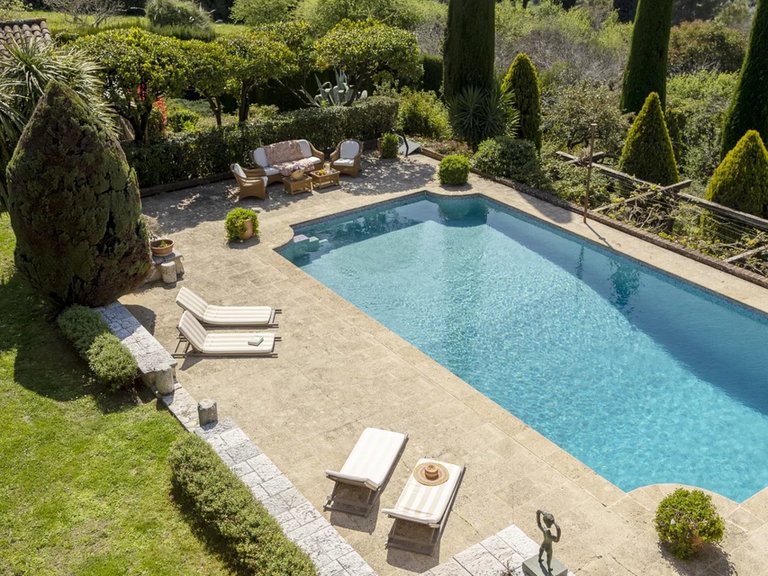 Villa for Sale in St Paul, Vence, St. Paul Area 4