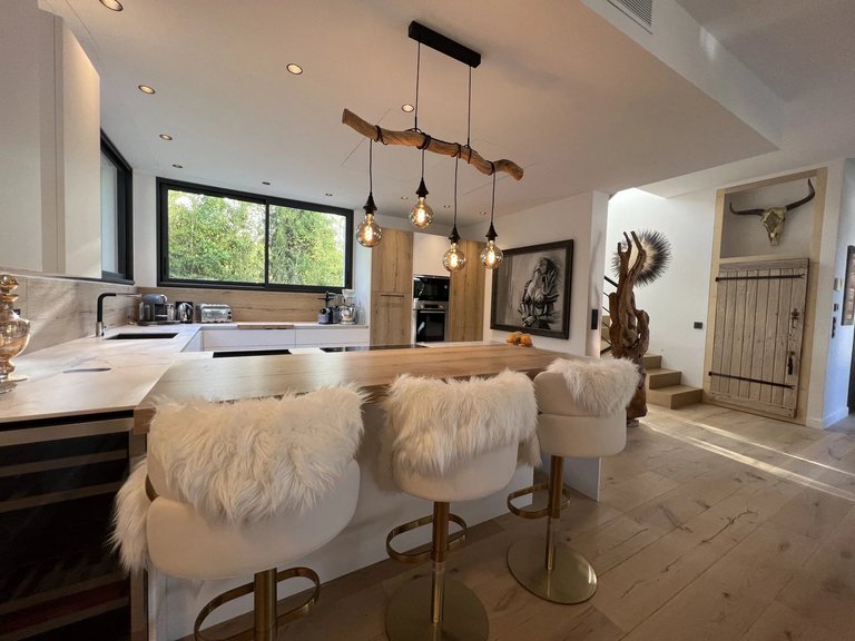 Villa for Sale in Mougins, Mougins, Valbonne, Grasse Area 1