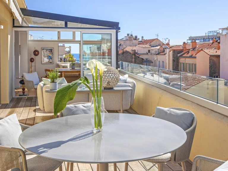 Apartment for Sale in Cannes, Cannes Area 2