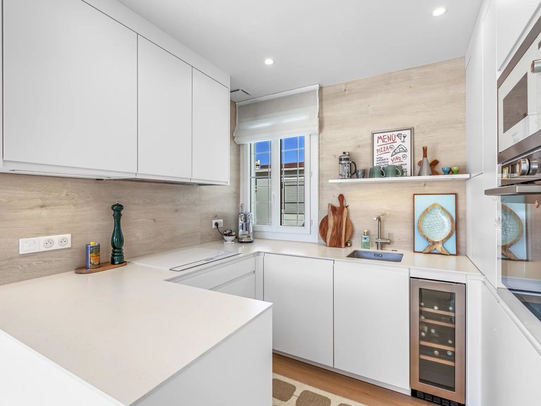 Apartment for Sale in Cannes, Cannes Area 10