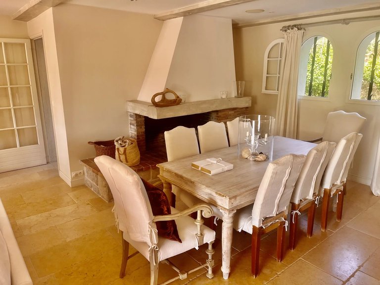 Villa for Sale in Opio, Mougins, Valbonne, Grasse Area 9