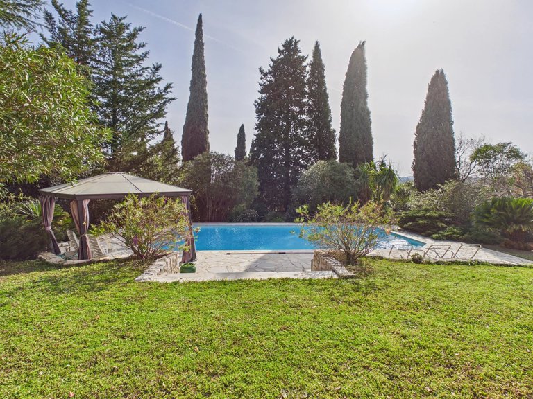 Villa for Sale in Grasse, Mougins, Valbonne, Grasse Area 2
