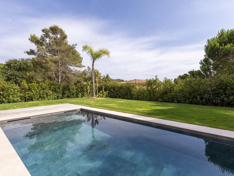 Villa for Sale in Valbonne, Mougins, Valbonne, Grasse Area 2