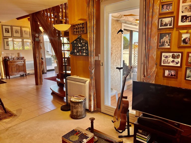 Villa for Sale in Villeneuve Loubet, Antibes Area 16