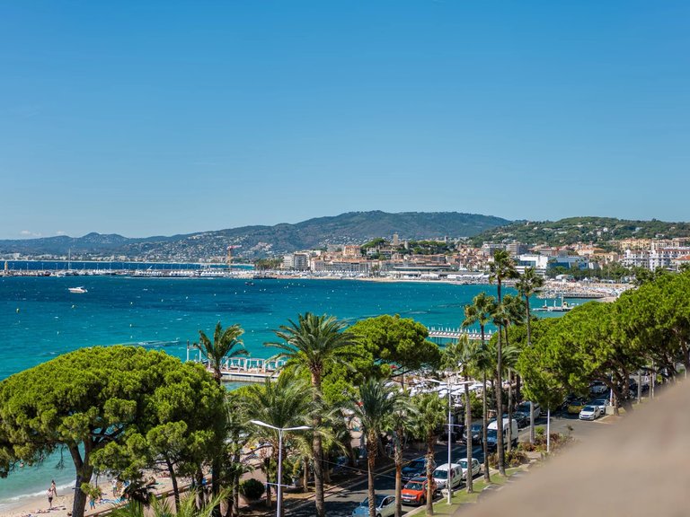 Apartment for Sale in Cannes, Cannes Area 4