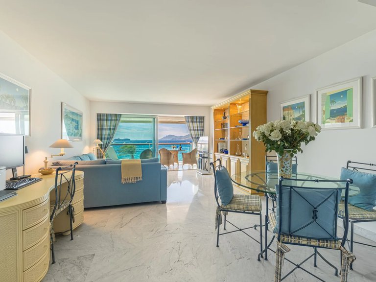 Apartment for Sale in Cannes, Cannes Area 5