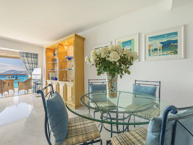 Apartment for Sale in Cannes, Cannes Area 6