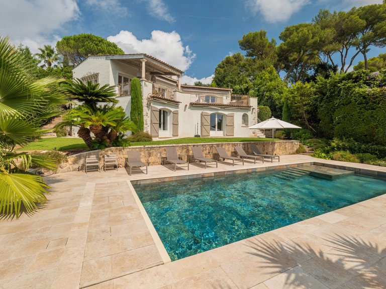 Villa for Sale in Le Cannet, Cannes Area 2