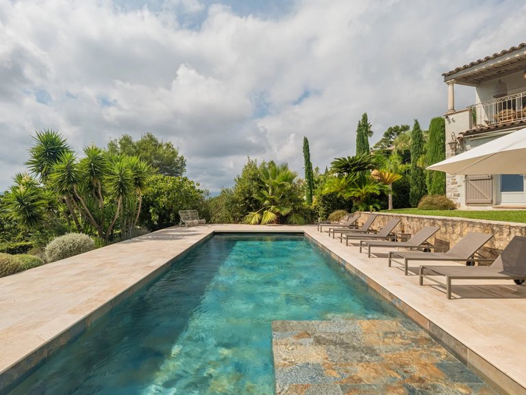 Villa for Sale in Le Cannet, Cannes Area 3