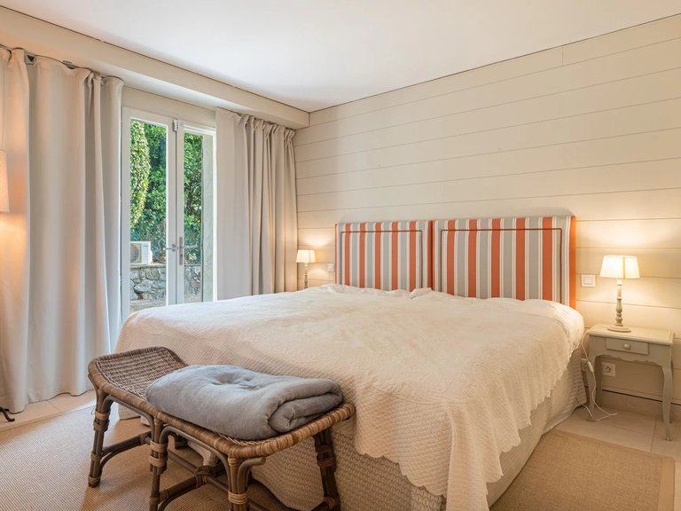 Villa for Sale in Le Cannet, Cannes Area 17