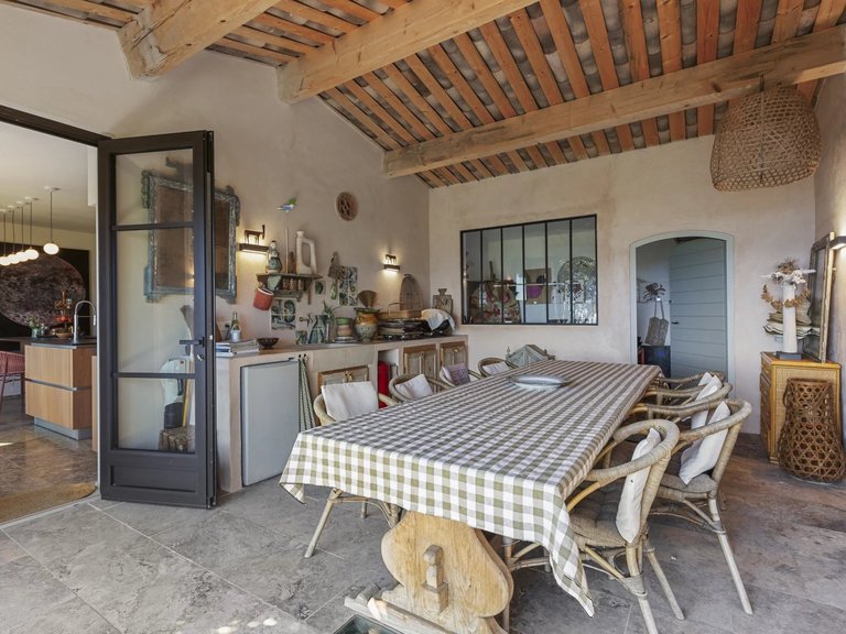 Villa for Sale in Chateauneuf Grasse, Mougins, Valbonne, Grasse Area 9