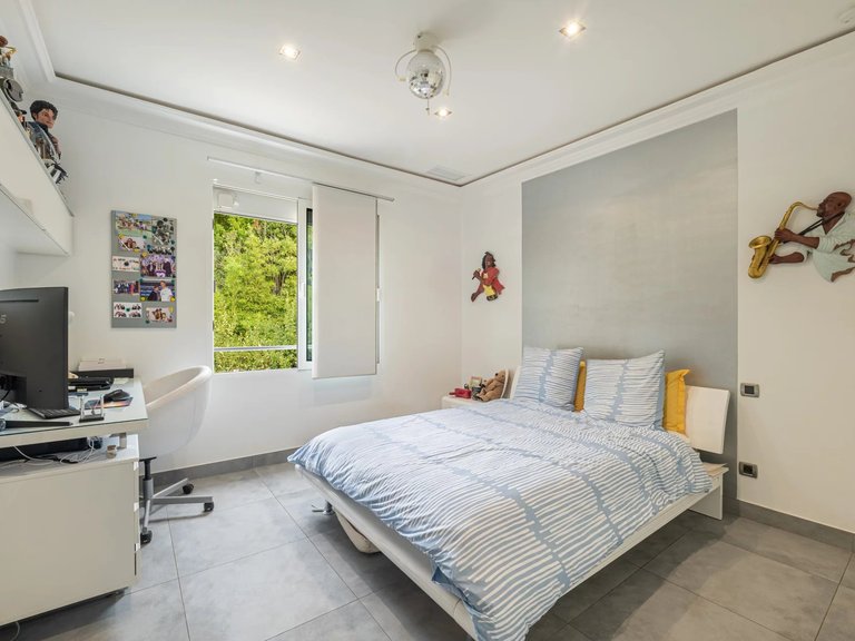 Villa for Sale in Cannes, Cannes Area 13