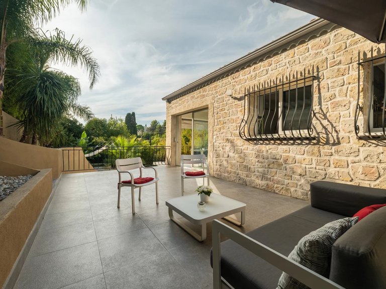 Villa for Sale in Cannes, Cannes Area 20