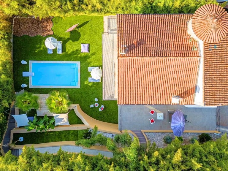 Villa for Sale in Cannes, Cannes Area 2
