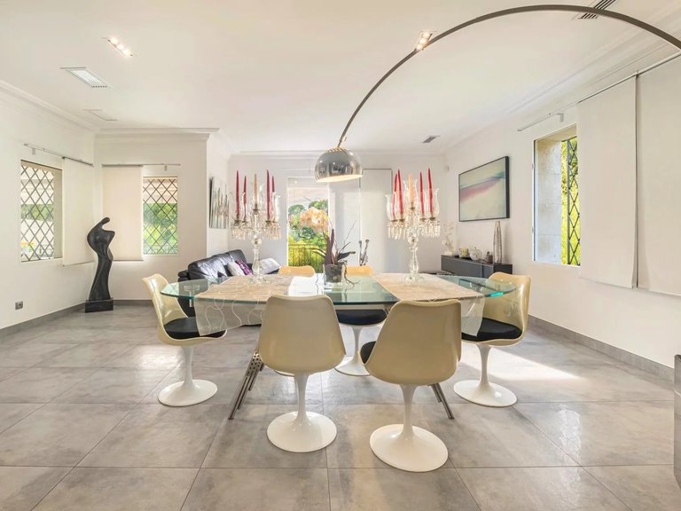 Villa for Sale in Cannes, Cannes Area 4