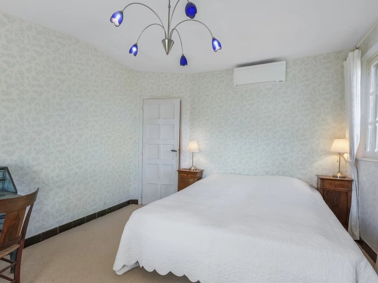 Villa for Sale in Grasse, Mougins, Valbonne, Grasse Area 19
