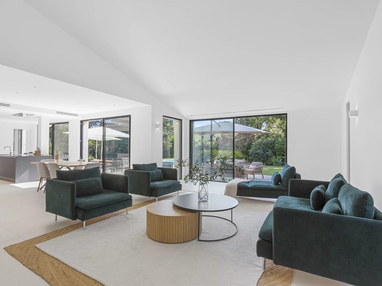 Villa for Sale in Roquefort Les Pins, Mougins, Valbonne, Grasse Area 9