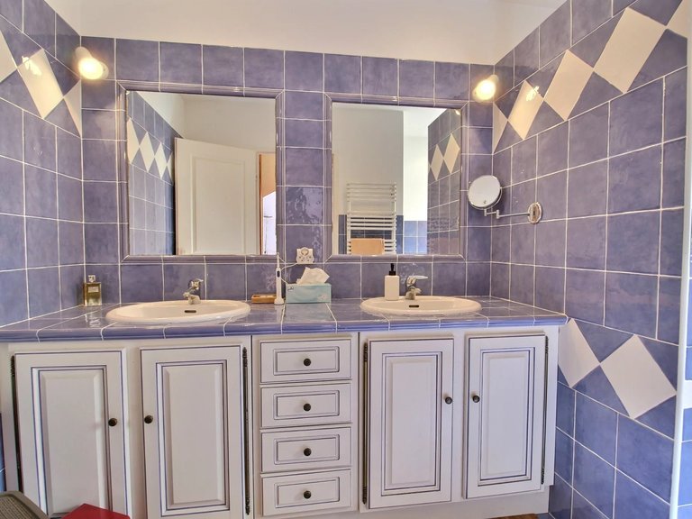 Villa for Sale in Fayence, Var Countryside (fayence, Lorgues, Cotignac) 9