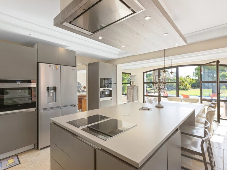 Villa for Sale in Mougins, Mougins, Valbonne, Grasse Area 20
