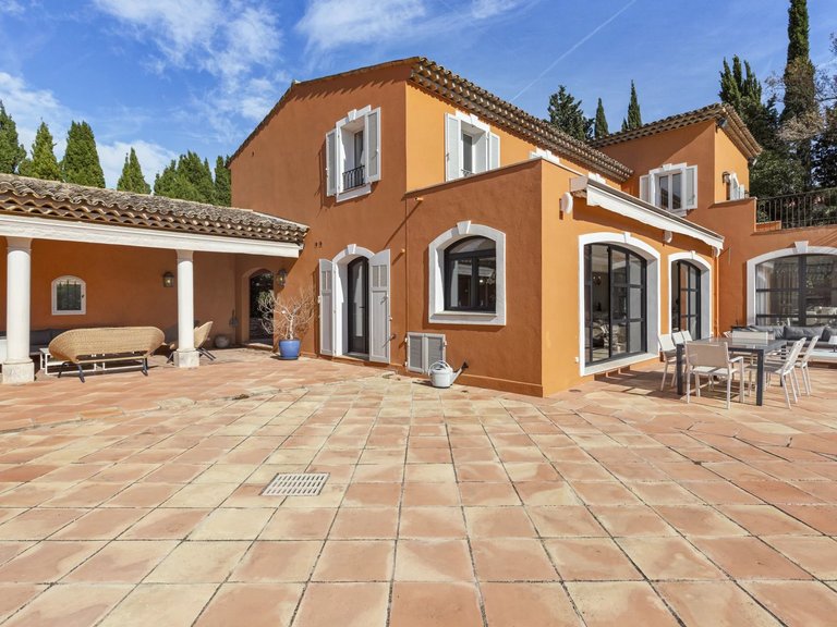 Villa for Sale in Mougins, Mougins, Valbonne, Grasse Area 6