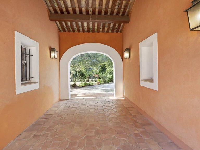 Villa for Sale in Mougins, Mougins, Valbonne, Grasse Area 7